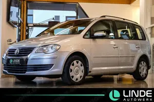 Volkswagen Touran Trendline |7-SITZE|TEMPOMAT|AHK|CD|TISCH