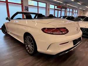 Mercedes-Benz C 180 Cabrio AMG Paket  19Zoll Navi LED 39TKM 1A Bild 2