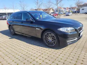 BMW 520 520d Touring Aut. Luxury Line