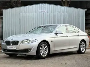 BMW 520 i Limousine /TEMPOMAT/BI-XENON/NAVI/PDC/MLTF