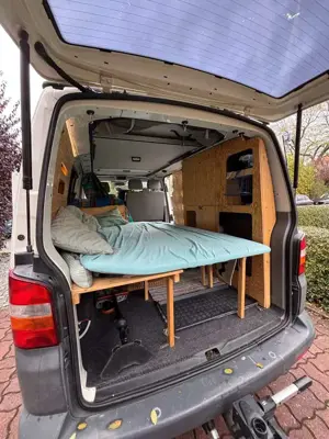 Volkswagen T5 Camper mit Aufstelldach Bild 5