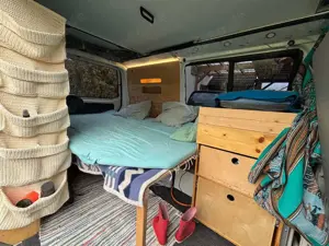 Volkswagen T5 Camper mit Aufstelldach Bild 3