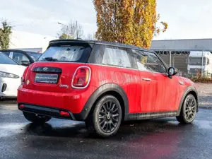 MINI Cooper SE RFK NAVI LED PDC V+H DAB Tempomat LM Bild 2