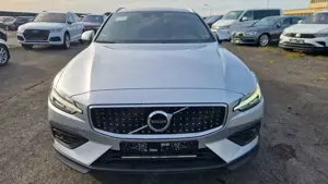 Volvo V60 Cross Country AWD Standheizung Navi LED AHK Bild 2