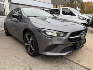 Mercedes-Benz CLA 200 *1.Hand*