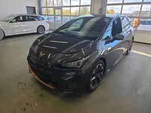 CUPRA Born 150kW(204PS) 62 kWh +LED +RKAM +ACC +"19 +NAVI +S