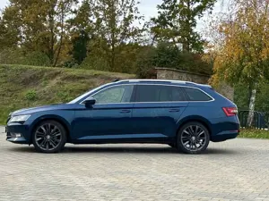 Skoda Superb Combi 2.0 TDI DSG 190PS | Top-Austattung Bild 3