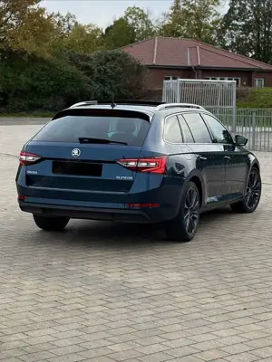 Skoda Superb Combi 2.0 TDI DSG 190PS | Top-Austattung Bild 4