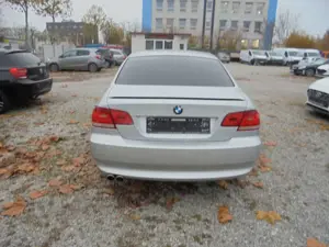 BMW 320 i Coupe ~ Tüv und Service Neu ~ Bild 4