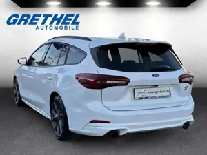 Ford Focus Turnier ST X HUD AHK-klappbar Navi Digitales Cockp Bild 3