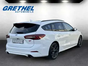Ford Focus Turnier ST X HUD AHK-klappbar Navi Digitales Cockp Bild 5