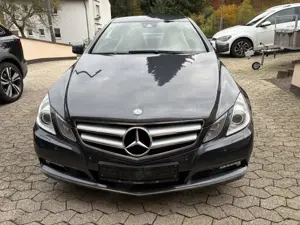 Mercedes-Benz E 220 E 220 CDI BlueEfficiency (207.302) Bild 4