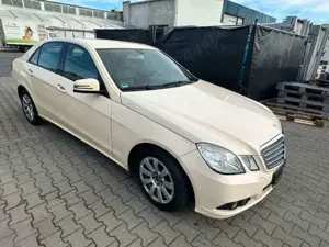Mercedes-Benz E 200 E Limousine E 200 Export ohne Garantie