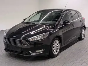 Ford Focus Ford Focus Titanium Navi/Klima/PDC/NSW/KeyFree