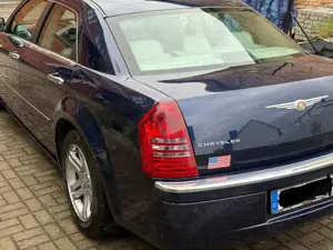 Chrysler 300C 3.5 Automatik Bild 4