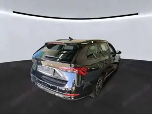 Skoda Octavia Combi Ambition Bild 3