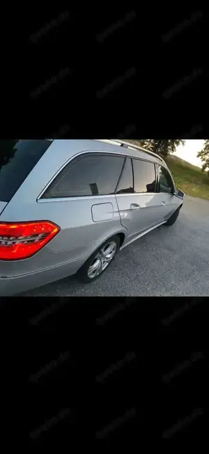 Mercedes-Benz E 350 T CDI DPF BlueEFFICIENCY 7G-TRONIC Avantgarde Bild 3