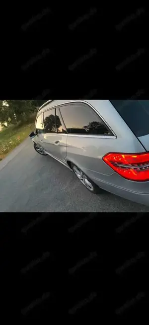 Mercedes-Benz E 350 T CDI DPF BlueEFFICIENCY 7G-TRONIC Avantgarde Bild 2