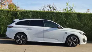 Peugeot 308 SW GT Aut./NAVI/LED/MASSAGE/KAMERA/ALCANTARA Bild 3