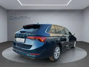 Skoda Octavia Combi 2.0 TDI DSG First Edition Bild 5