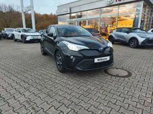 Toyota C-HR Hybrid Team D