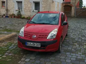 Nissan Pixo