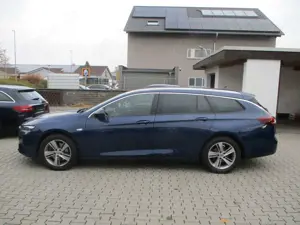 Opel Insignia 2.0 D NAVI LEDER KAMER TOT HEAD SPU AHK