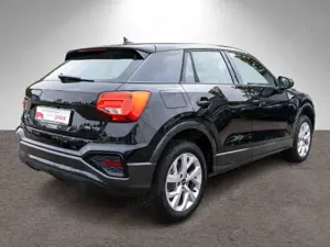 Audi Q2 advanced 35TDI Stronic NAVI LED ACC RFK LEDER Bild 2