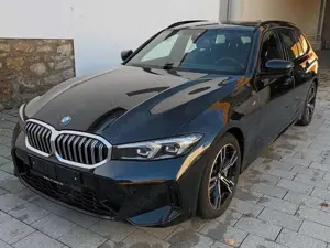 BMW 330 Bild 1