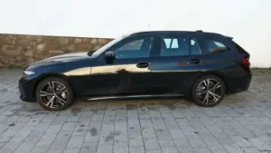 BMW 330 Bild 4