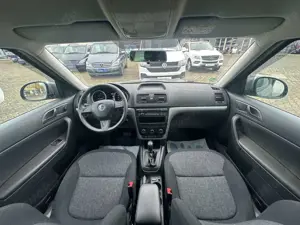 Skoda Yeti Active / DSG / SCHECKHEFT / 1.HAND Bild 2