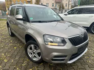 Skoda Yeti Active / DSG / SCHECKHEFT / 1.HAND Bild 4