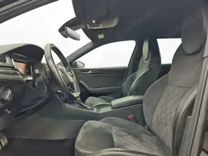 Skoda Superb Combi 2.0 TSI DSG Sportline 4x4 Matrix Na Bild 4
