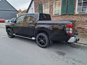 Mitsubishi L200 2,2D 4x4 SELECT AT DoKa Garantie12/26 HU01/27 Bild 4