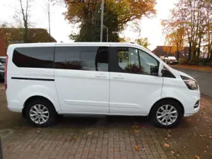 Ford Transit /Tourneo Custom Kombi 320 L1 Titanium Bild 4