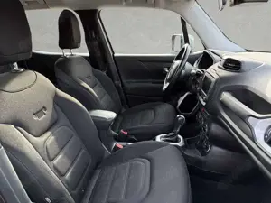 Jeep Renegade 1.4 MultiAir Active Drive Automatik Limited Bild 3