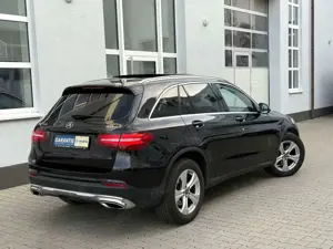 Mercedes-Benz GLC 250 9G 4Matic AMG *LUXURY *PANO*AHK*KAME* Bild 4