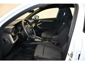 Audi A3 35TFSI S tronic advanced FACELIFT/S Bild 3