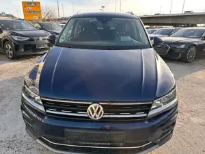 Volkswagen Tiguan Highline BMT 2,0 TDI 4Motion 176kW HeadUp Bild 2