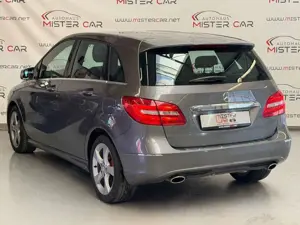 Mercedes-Benz B 200 SPORTPAKET Navi/Leder/Xenon/PDC/SHZ/ALU Bild 3
