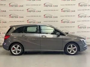 Mercedes-Benz B 200 SPORTPAKET Navi/Leder/Xenon/PDC/SHZ/ALU Bild 5
