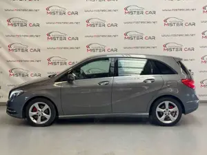 Mercedes-Benz B 200 SPORTPAKET Navi/Leder/Xenon/PDC/SHZ/ALU Bild 2