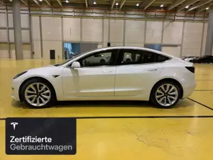 Tesla Model 3 Bild 4