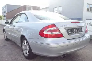 Mercedes-Benz CLK 240 CLK Coupe CLK 240 1 Hand+PDC+SITZHEIZUNG Bild 4