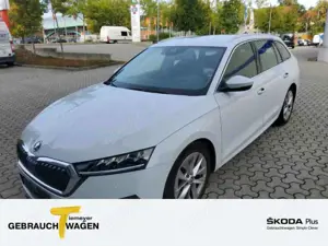 Skoda Octavia Combi 2.0 TDI STYLE LEDER AHK HuD NAVI L