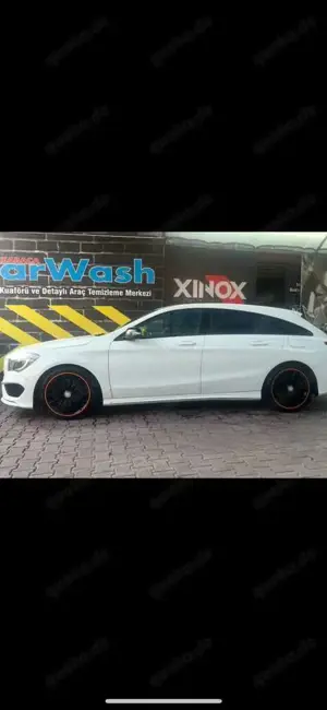 Mercedes-Benz CLA 250 Shooting Brake 7G-DCT Orange Art Edition