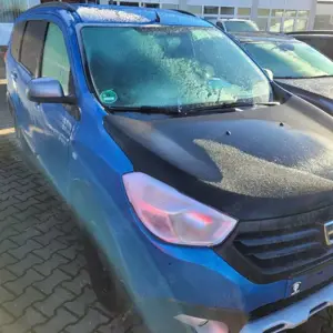 Dacia Lodgy 1.2 TCe 115 Stepway - Navi - Tempomat - 8-fach Ber