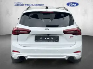 Ford Focus Turnier 2.3 EcoBoost SS Aut. ST X Bild 3