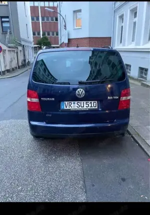 Volkswagen Touran 2.0 TDI DPF Trendline Bild 5