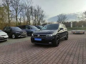 Volkswagen Tiguan R-Line 2.0 TDI+150Ps+19Zoll+LED+Pano+ACC